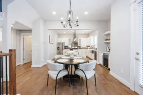 Modern Heights Townhome|3BR/3.5BA| Walk to 19th St - Image 5