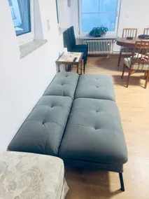 Spacious 4-room apartment with terrace and garden - Image 4