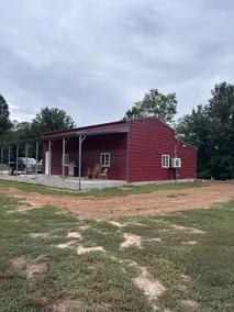 cozy country cabin with 35 acres. trailer parking - Image 2