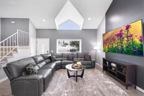 Modern Spacious Remodeled Home - Image 4