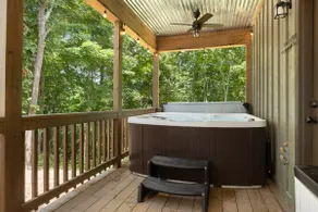 Buffalo Mist Cabin w/ Hot Tub - Image 3