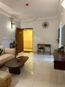 Stunning Luxury condo near Bangalore Airport - Image 5