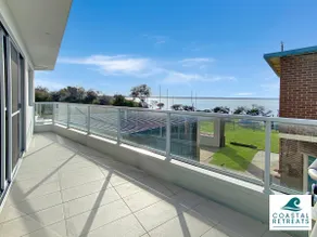 Hamptons Retreat by the Bay - Cowes Coastal Escape - Image 3
