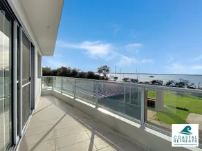 Hamptons Retreat by the Bay - Cowes Coastal Escape - Image 2