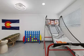 Arvada Getaway-Hot Tub, Game Room & Entertainment - Image 2