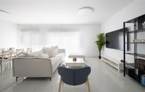 4BDR apt with jacuzzi in the heart of the city BY - Image 5