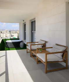 4BDR apt with jacuzzi in the heart of the city BY - Image 4