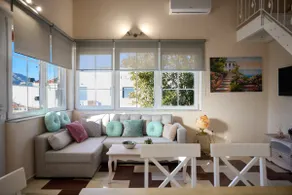 Sweet Cottage In The City - Image 5