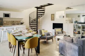 House with Jacuzzi, city center and port within walking distance - Image 3