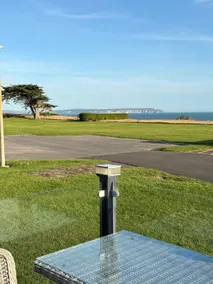 Luxurious Lodge - with Isle of Wight Sea View - Image 2