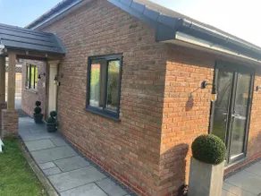 Brand new three bedroom luxury bungalow - Image 5