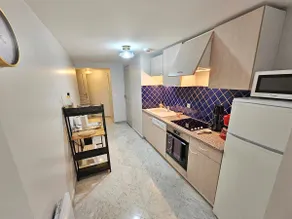 114 m² • 3 bedrooms with bathroom • Terrace - Image 2