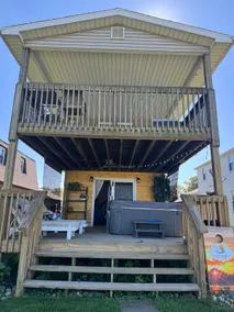7) Lakefront Retreat PoolOPEN , Hot Tub, Views! - Image 2