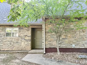 Serene Retreat 2BR 2BA/Sleeps 4/Pool/Hot tub - Image 3