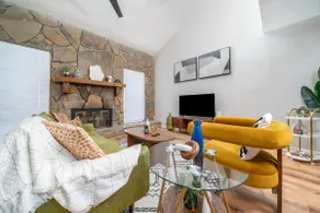 Stylish 2BR w/ Deck Near Marietta Square | Dogs OK - Image 5