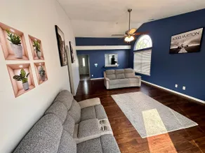 Peaceful Lakeview Home - Image 2