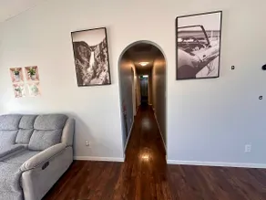 Peaceful Lakeview Home - Image 4
