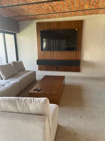 House with heated pool near the ring road - Image 2