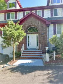 Accommodation Near NYC – Comfort & Spacious - Image 2