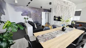 Big apt for 10p parking free close station metro - Image 3