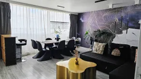 Big apt for 10p parking free close station metro - Image 2