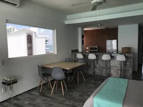 Oceanfront suite in unbeatable location - Image 3