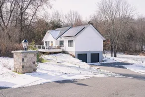Luxury Newly Renovated 3BR 2BA| Family Fun - Image 5