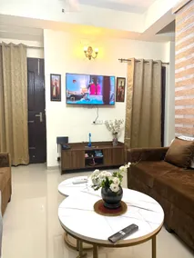 3 bhk luxury 4 AC flat in Vaishali, 4 balconies - Image 3