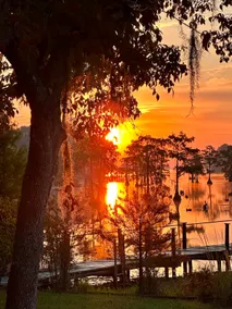 Fishing, boating, sunrises, peace & quiet, firepit - Image 3