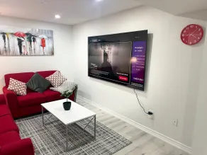 Super Clean Luxury 2 Bedroom APT Near YYZ Airport. - Image 3