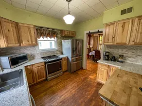 The Freeman House Historic Retreat in River Falls - Image 4