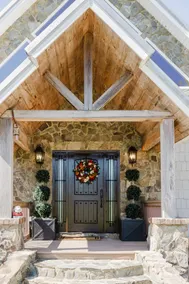 Georgia on My Mind Coastal Farmhouse - sleeps 12 - Image 5