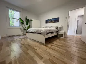 Bright Spacious 3BR • 2 Baths • Great Kitchen - Image 4