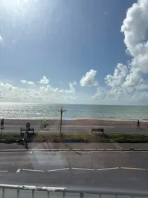 Luxury 2 Bedroom Apartment with Full Seaview's - Image 3