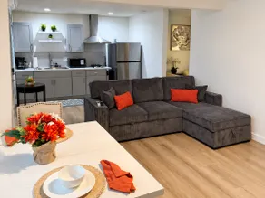 1BR/1BA10min to Airport ~free WiFi ~ Free parking - Image 2