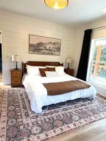 Cottage at Jesse James Hideout - Image 3