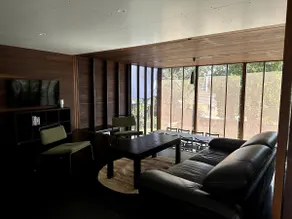 Artist retreat 2 Bdrm Guest Suite West End 2km CBD - Image 2