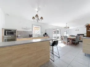 Comfortable house for 8 people, close to Riom & Clermont - Image 5