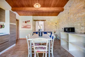 Villa with private pool for 12 guests: Urbania - Image 5