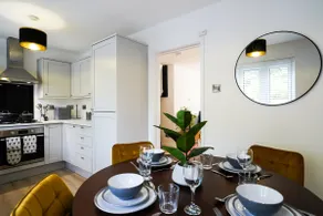 3-Bed House | Sleeps 5 | Bedford - Image 5