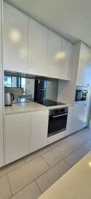 Luxury Barton Apartment with Views in Prime Location - Image 4