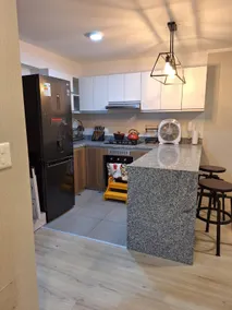 Cozy apartment overlooking Parque de las Aguas - Image 4