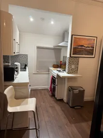 Beautifully presented Studio apartment - Image 3