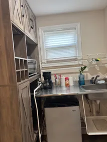 Cozy 1BR Guesthouse Near Newark Airport & NYC - Image 5