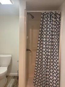 Cozy 1BR Guesthouse Near Newark Airport & NYC - Image 3