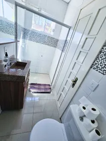 Air-conditioned studio apartment 5 min from URI University - Image 4