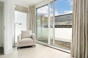 Stunning Knightsbridge 4 bedroom house w/ balcony - Image 5