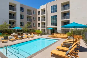 Atmospheric 1BR | Santa Monica Blvd | WeHo - Image 3