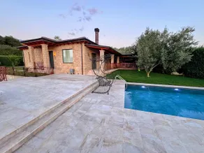 Green Garden Villa & Pool - Image 2