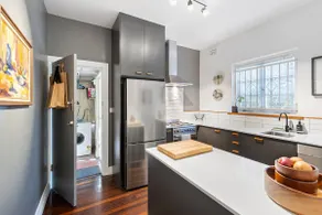 Step Back into Style! 2Bed/1Bath/1Car ~ New Farm - Image 3